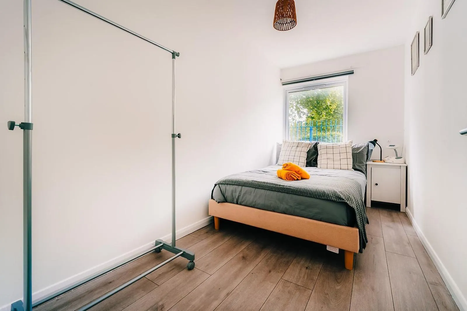 2 Bedroom Apartment Near London Bridge With A Garden